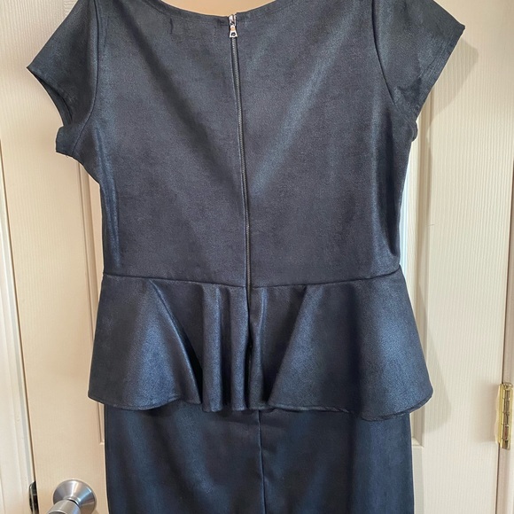 Black Metallic Peplum Dress - Picture 3 of 5